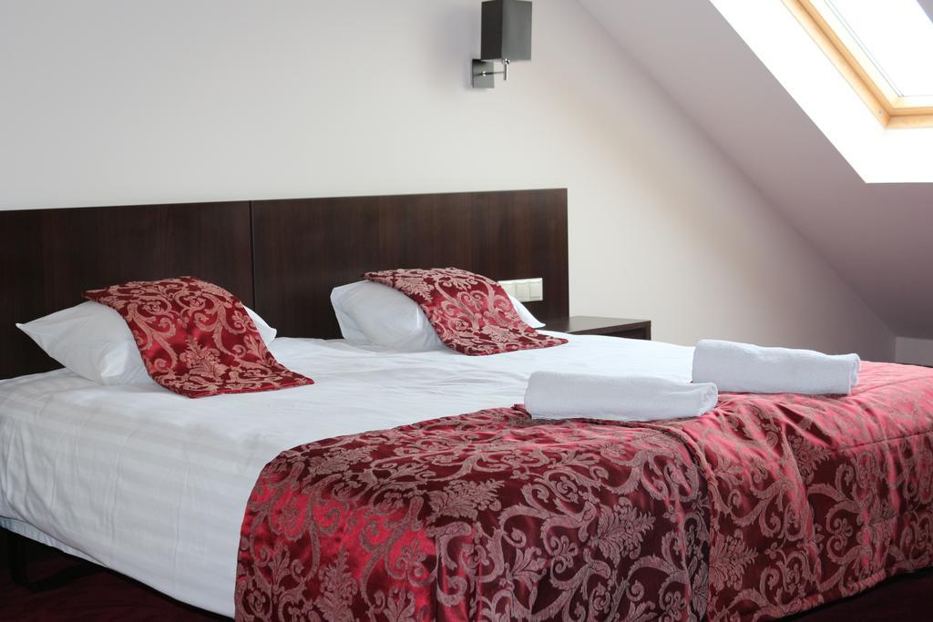 Rezidencija Grizulo Ratai Pension Sasnava Kamer foto