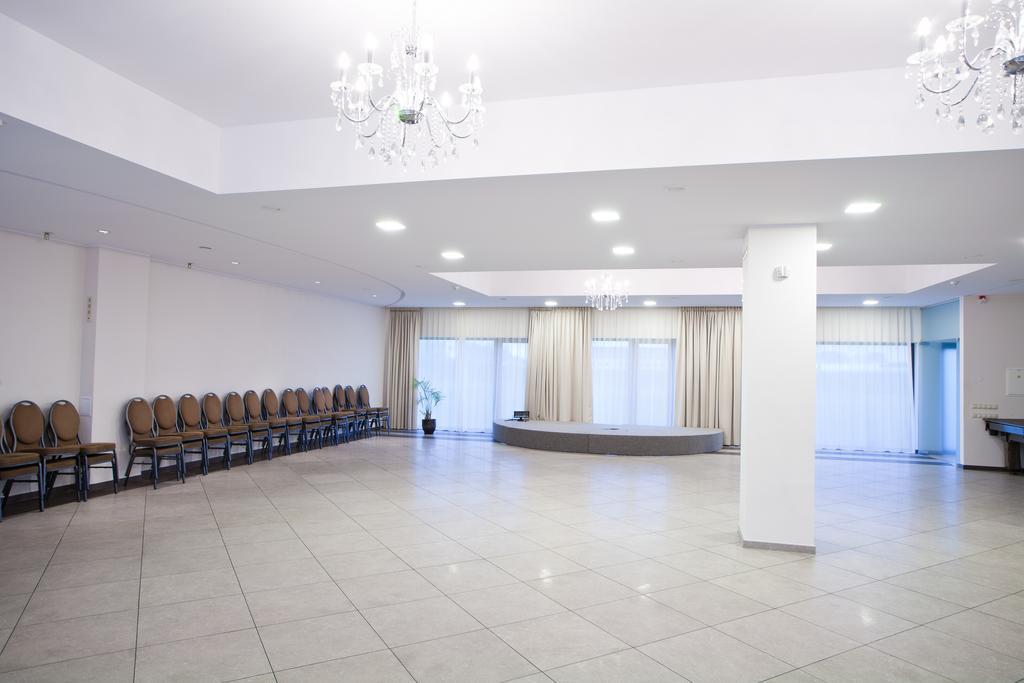 Rezidencija Grizulo Ratai Pension Sasnava Buitenkant foto