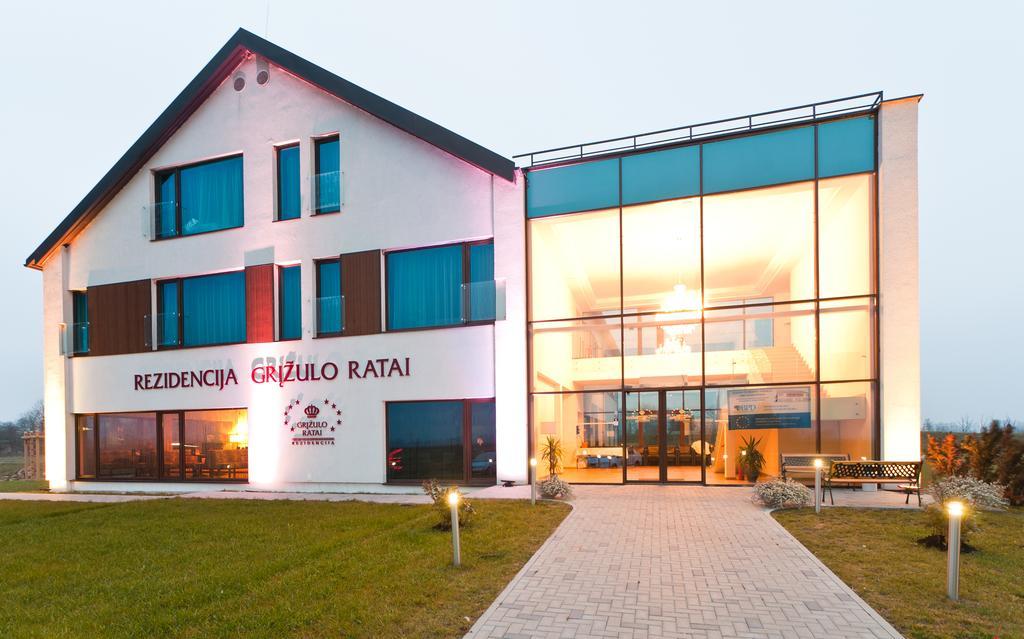 Rezidencija Grizulo Ratai Pension Sasnava Buitenkant foto