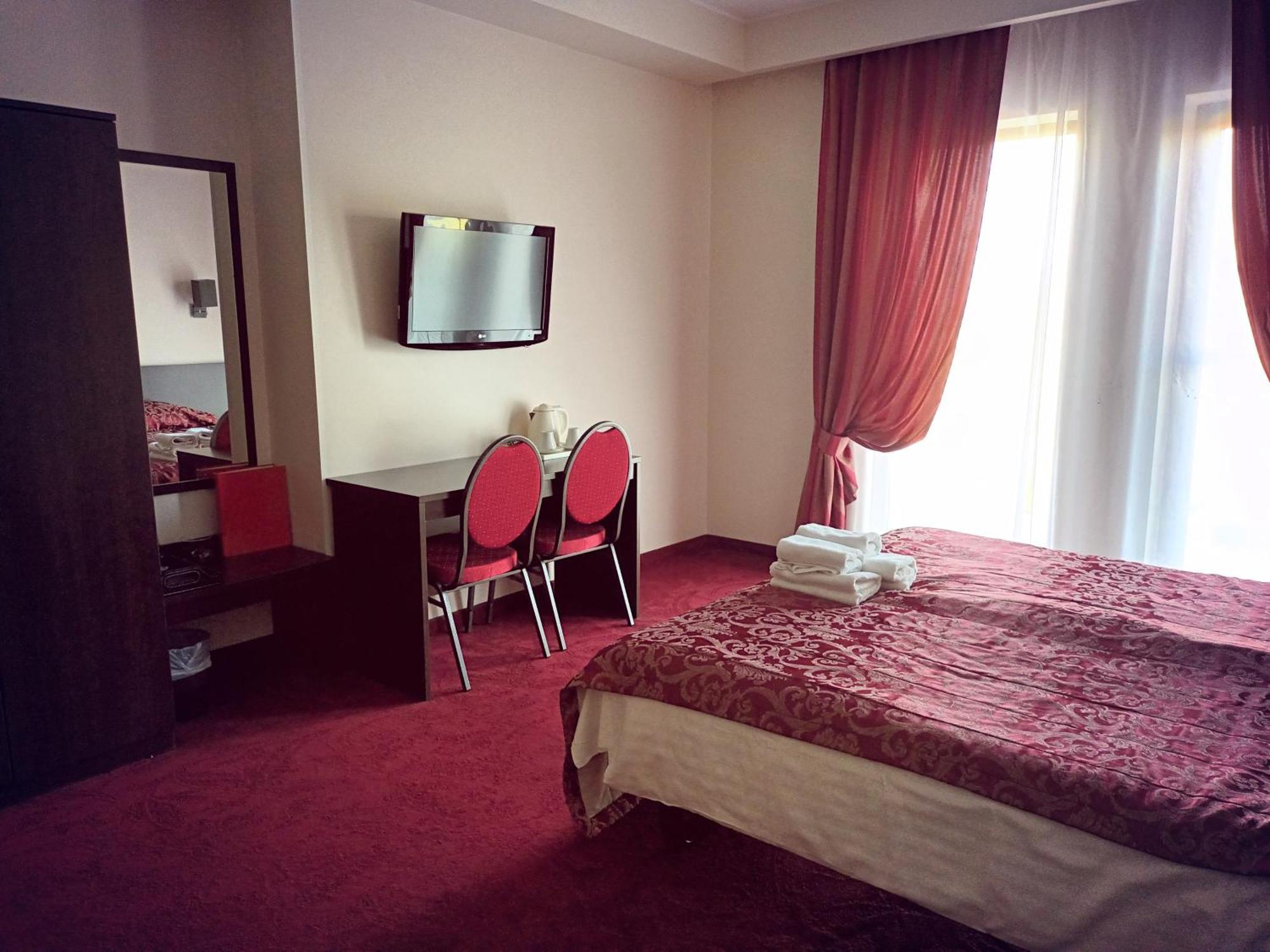 Rezidencija Grizulo Ratai Pension Sasnava Buitenkant foto