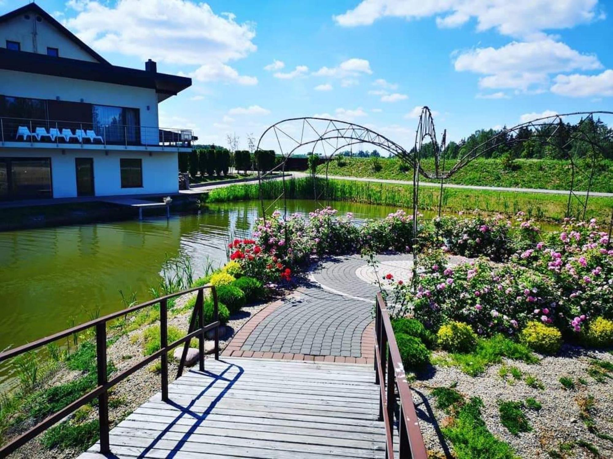 Rezidencija Grizulo Ratai Pension Sasnava Buitenkant foto