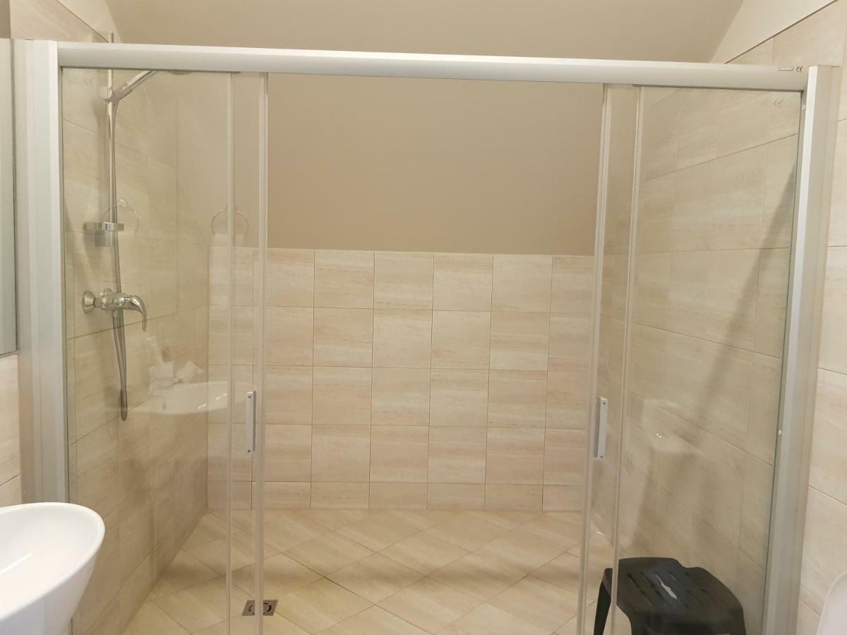 Rezidencija Grizulo Ratai Pension Sasnava Buitenkant foto